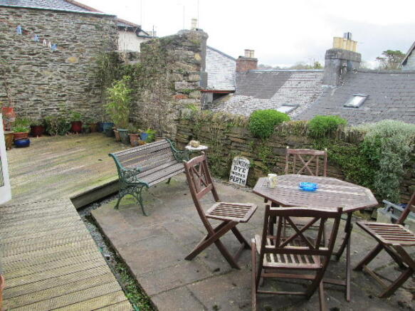 REAR COURTYARD