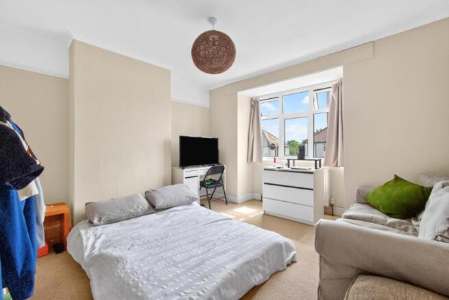 3 bed Semi-Detached to rent Image 9