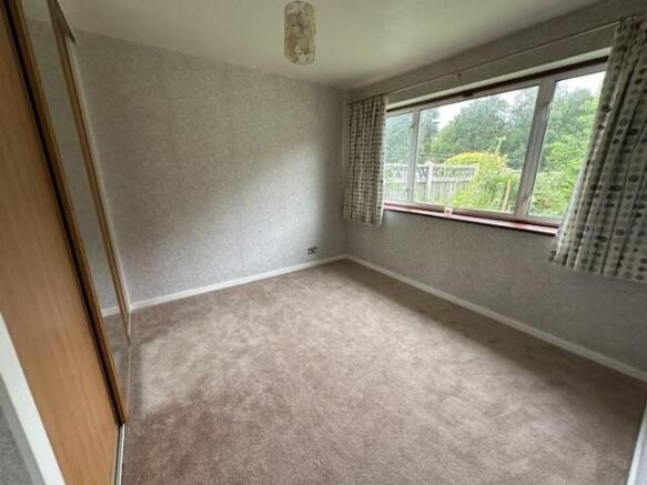 2 bed Semi-Detached Bungalow for sale Image 6