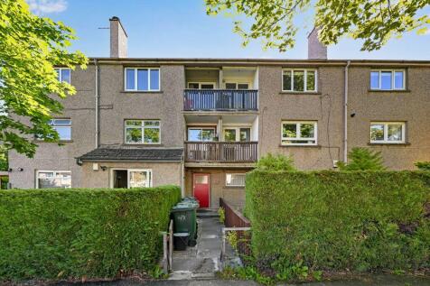 60/6 Captain's Drive, Gracemount, Edinburgh, EH16 6QJ