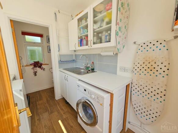 Utility to Cloakroom