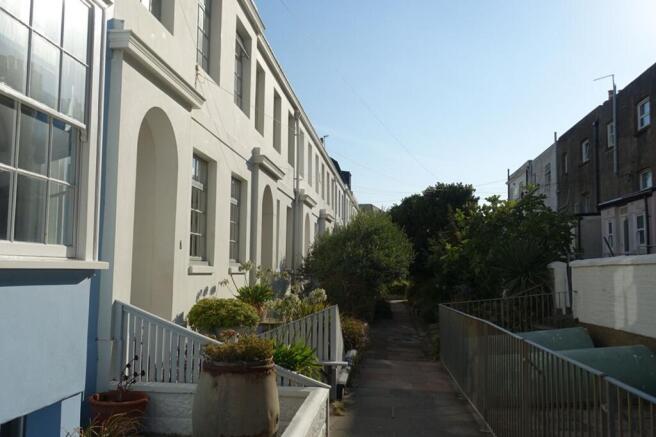 Approach via Undercliff Terrace