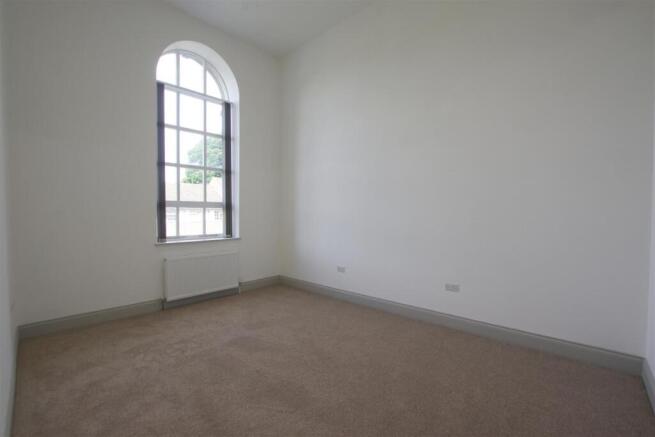 2 bed Apartment to rent Image 5