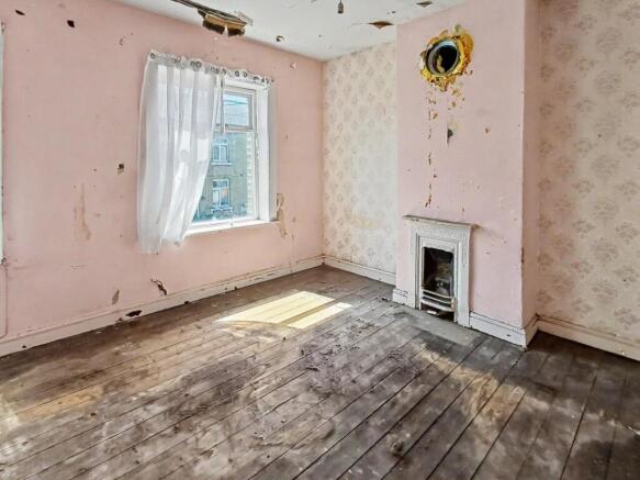 2 bed Terraced for sale Image 6