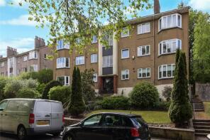 Flat 10, Greenbank Court, Hill Crescent, Clarkston, Busby G76 8DQ