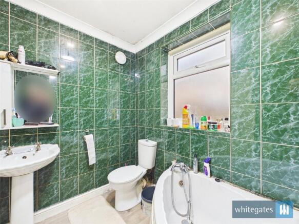 3 bed Terraced for sale Image 8