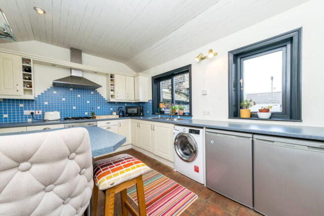 3 bed Cottage for sale Image 4