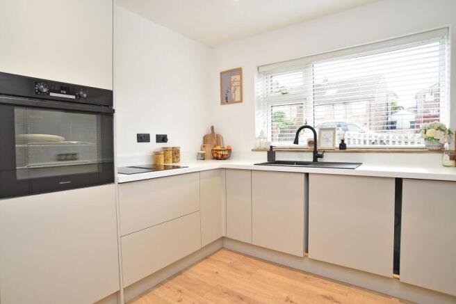 2 bed Semi-Detached Bungalow for sale Image 12