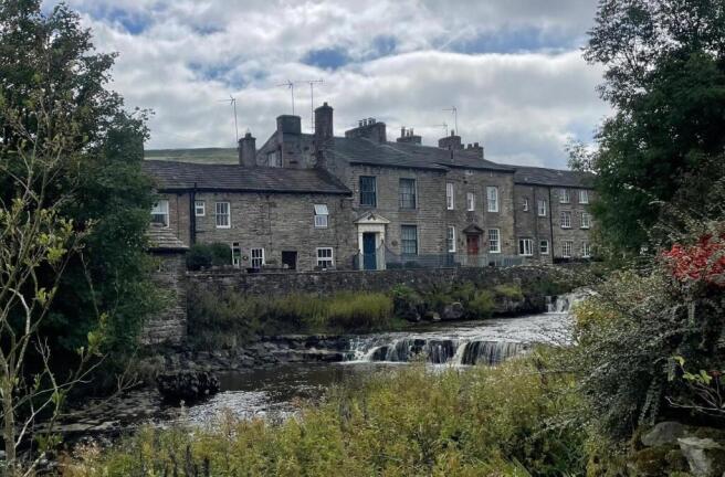 Fleece Cottage river.jpg