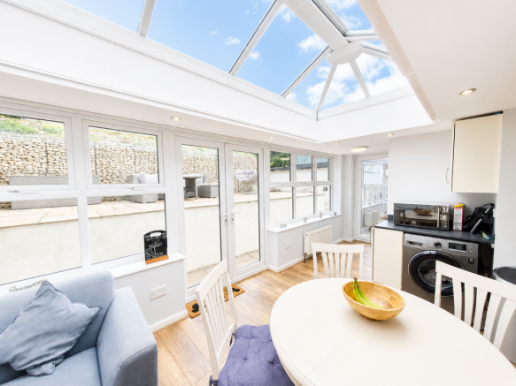 3 bed Detached Bungalow for sale Image 9