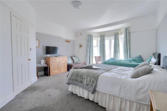 10 bed Terraced for sale Image 11