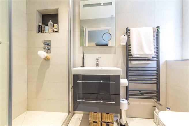 Bathroom2
