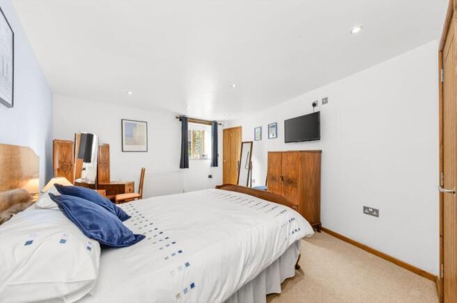 2 bed Cottage for sale Image 11