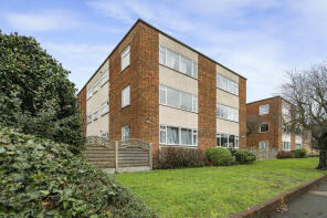 4, 10 Perry House, Chislehurst Road, Sidcup DA14 6BE