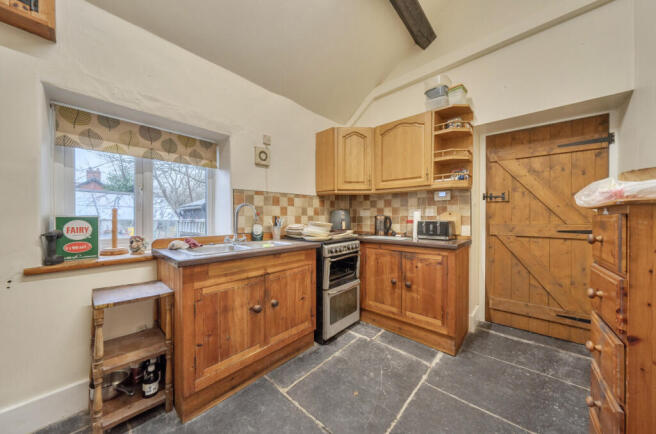 1406699-18-698608...