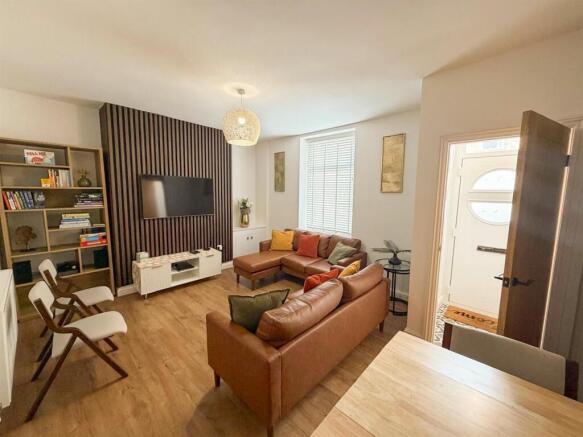 2 bed Terraced for sale Image 4