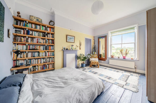 4 bed Terraced for sale Image 10