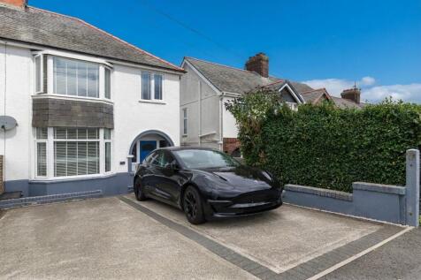 Ffriddoedd Road, Bangor, Gwynedd, LL57