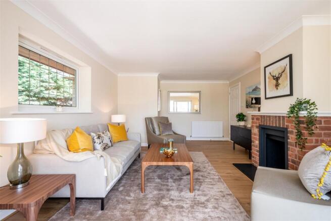 Lounge / Dining Room