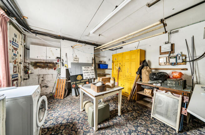 3 bed Terraced for sale Image 7