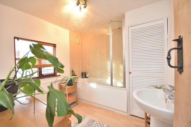 10 grove place bathr