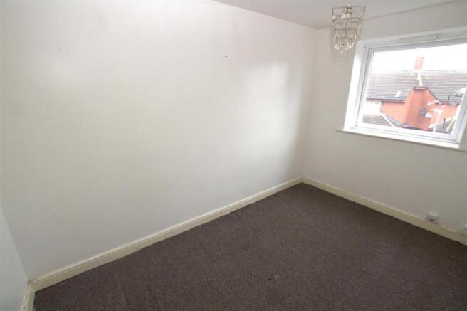 1 bed Flat to rent Image 4
