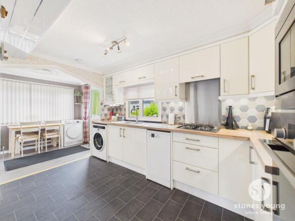 3 bed Park Home for sale Image 5