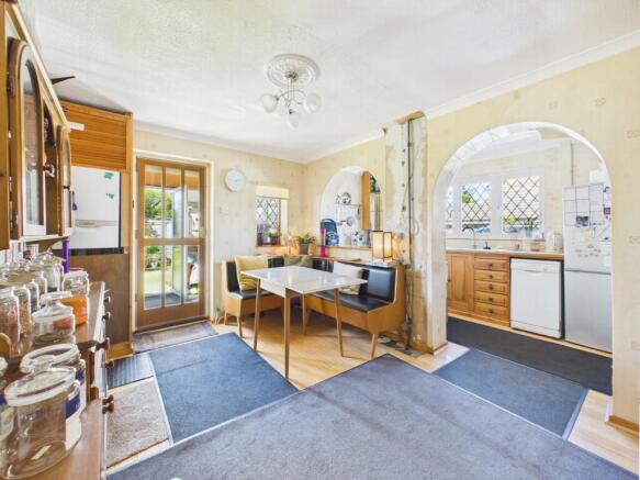 kitchen / dining room