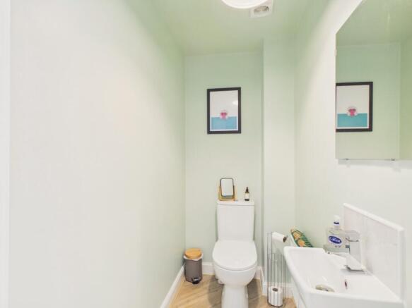 2 bed Terraced for sale Image 10