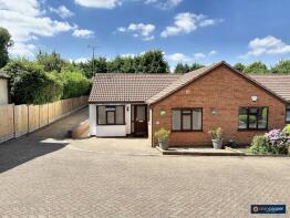 1, The Hollows, Lutterworth Road, Nuneaton CV11 6QA