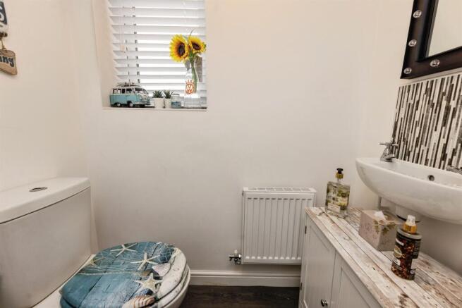 2 bed Semi-Detached for sale Image 8