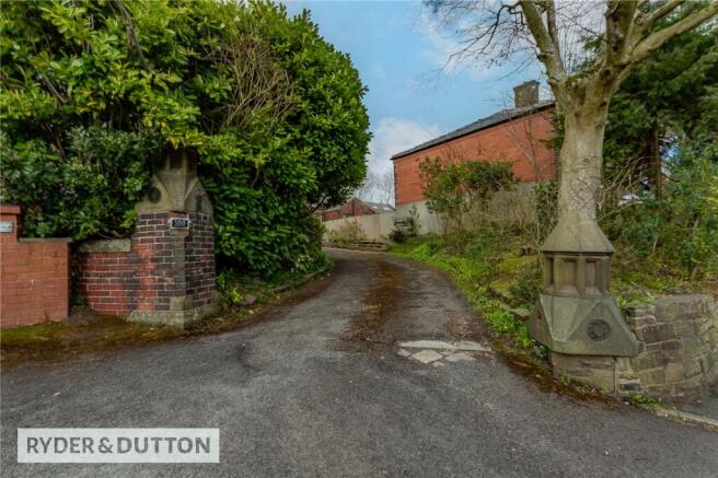 Rochdale Road, High Crompton, Shaw, Oldham, OL2 photo 4