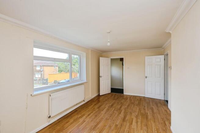 Caldey Place, SWANSEA, West Glamorgan, SA5 photo 4