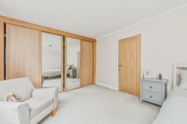 3 bed Bungalow for sale Image 4
