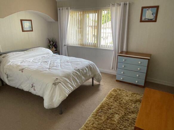 bed 1