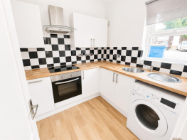 Flat 1, 186, Warley Hill, Brentwood CM14 5HF