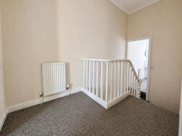 2 bed Terraced for sale Image 9