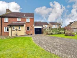 11, Simnel Close, Grange Park, Swindon SN5 6JB