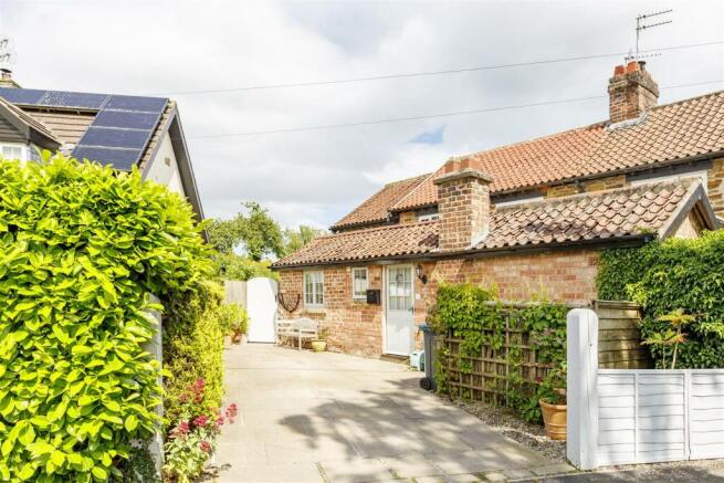 2_Rose_Cottage_14.jpg