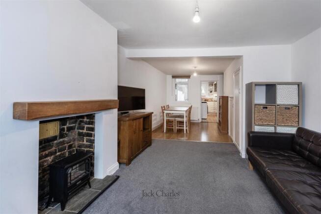 56 Lavender Hill, TN9 2AU 002.jpg