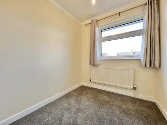 3 bed Semi-Detached to rent Image 6