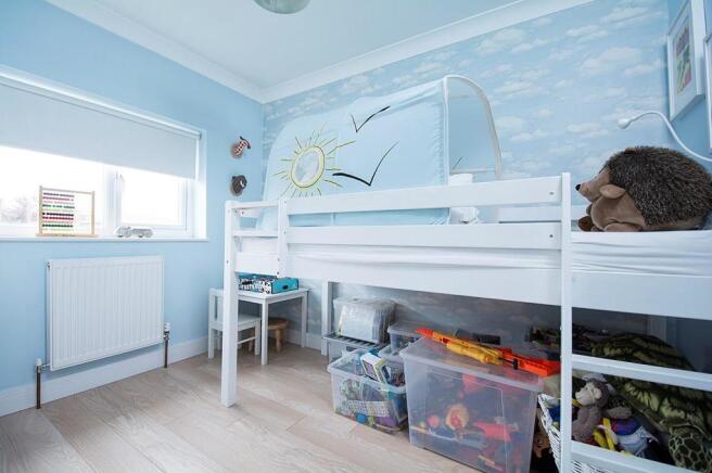 bed 2.jpg
