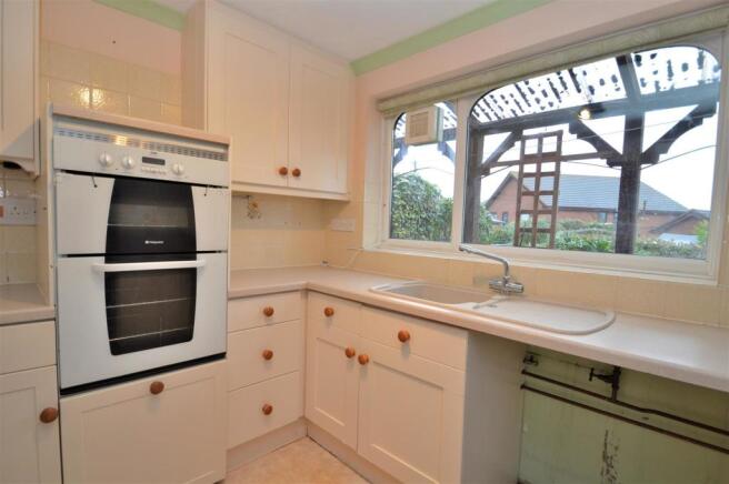 Kitchen.JPG