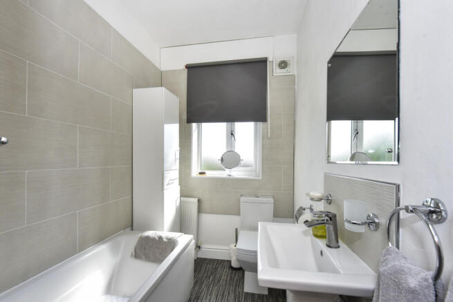 3 bed Semi-Detached for sale Image 12