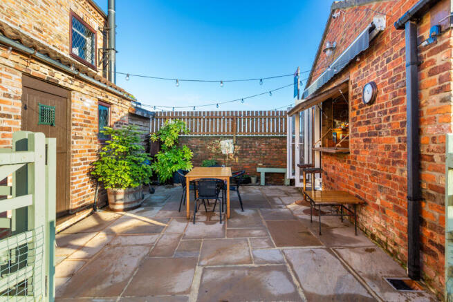 garden b