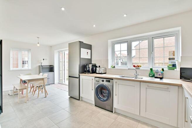 Bancroft Close, Waddington, Lincoln  photo 4