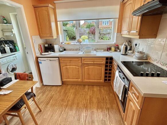 BREAKFAST /KITCHEN