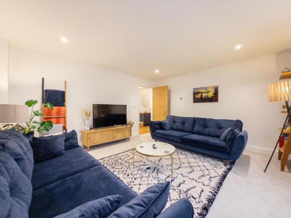 20251114092125 - 2025-11-14_11-37-24 - 101 rosehil