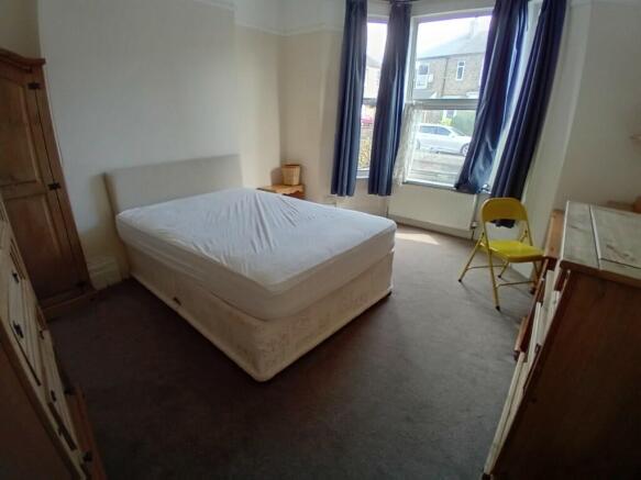 8 bed Terraced to rent Image 6