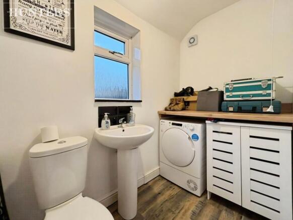 3 bed Detached for sale Image 7